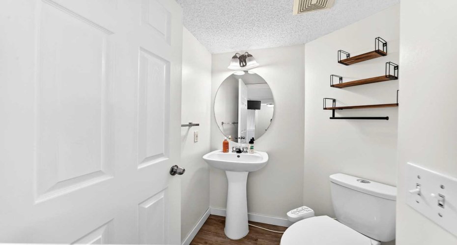 294 Elgin View, Calgary, Alberta T2Z 4N6, 2 Bedroom Bedrooms, 0 ,3 BathroomBathrooms,Residential,For Sale,Elgin,0,A2327593
