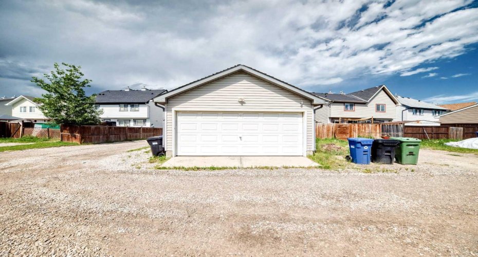 294 Elgin View, Calgary, Alberta T2Z 4N6, 2 Bedroom Bedrooms, 0 ,3 BathroomBathrooms,Residential,For Sale,Elgin,0,A2327593