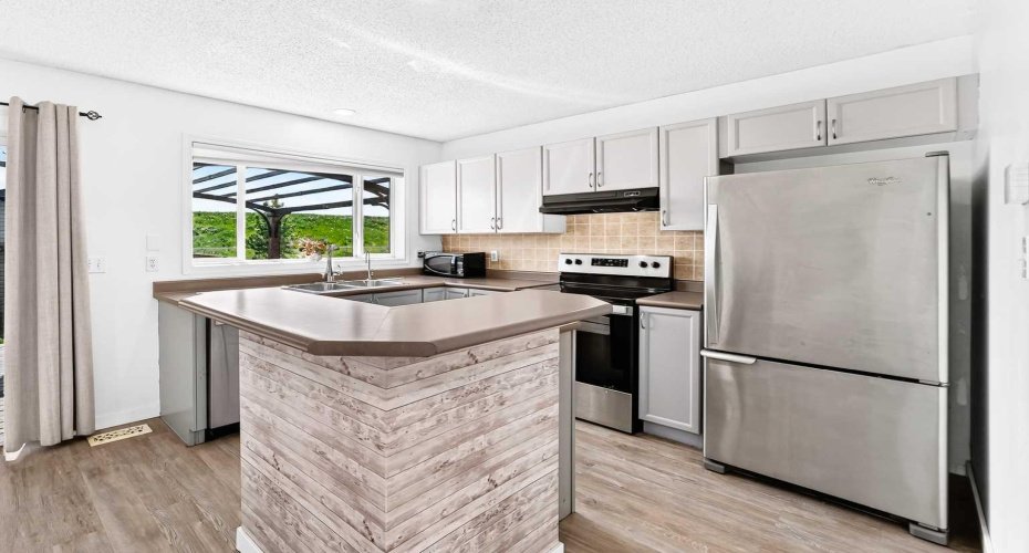 294 Elgin View, Calgary, Alberta T2Z 4N6, 2 Bedroom Bedrooms, 0 ,3 BathroomBathrooms,Residential,For Sale,Elgin,0,A2327593