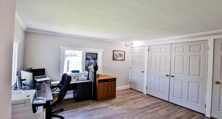 431 3 Street, Vulcan, Alberta T0L 2B0, 2 Bedroom Bedrooms, 0 ,1 BathroomBathrooms,Residential,For Sale,3,0,A2327604