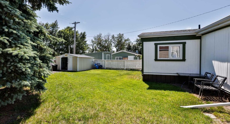 431 3 Street, Vulcan, Alberta T0L 2B0, 2 Bedroom Bedrooms, 0 ,1 BathroomBathrooms,Residential,For Sale,3,0,A2327604