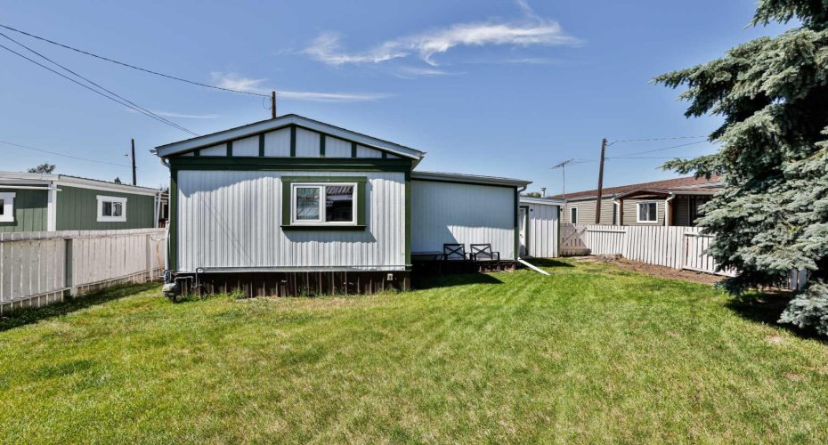 431 3 Street, Vulcan, Alberta T0L 2B0, 2 Bedroom Bedrooms, 0 ,1 BathroomBathrooms,Residential,For Sale,3,0,A2327604