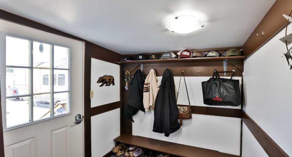 431 3 Street, Vulcan, Alberta T0L 2B0, 2 Bedroom Bedrooms, 0 ,1 BathroomBathrooms,Residential,For Sale,3,0,A2327604