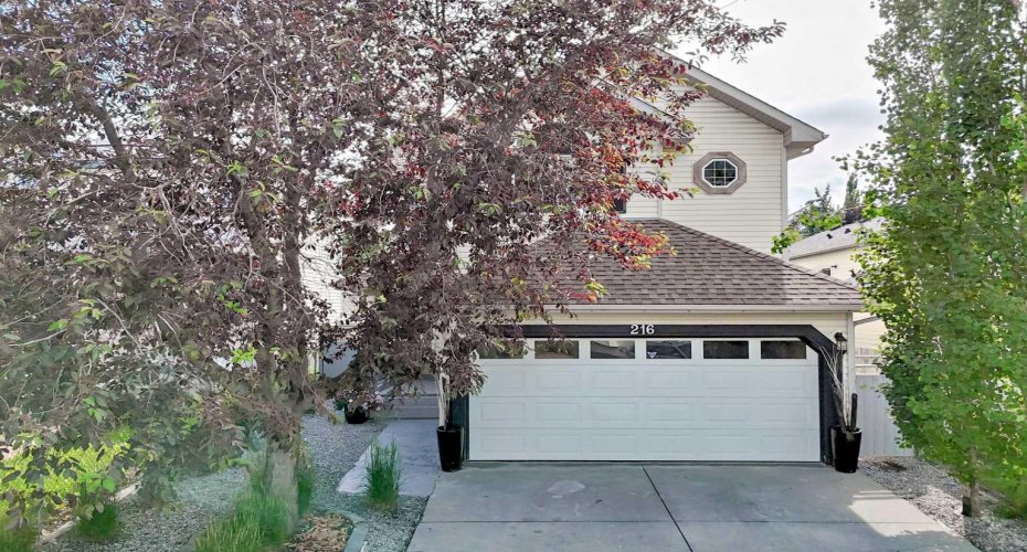 216 Hidden Spring Green, Calgary, Alberta T3A5N4, 3 Bedroom Bedrooms, 0 ,3 BathroomBathrooms,Residential,For Sale,Hidden Spring,0,A2327615