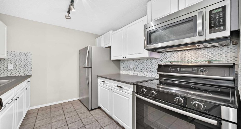 1735 11 Avenue, Calgary, Alberta t3c3c9, 2 Bedroom Bedrooms, 0 ,2 BathroomBathrooms,Residential,For Sale,11,0,A2327622
