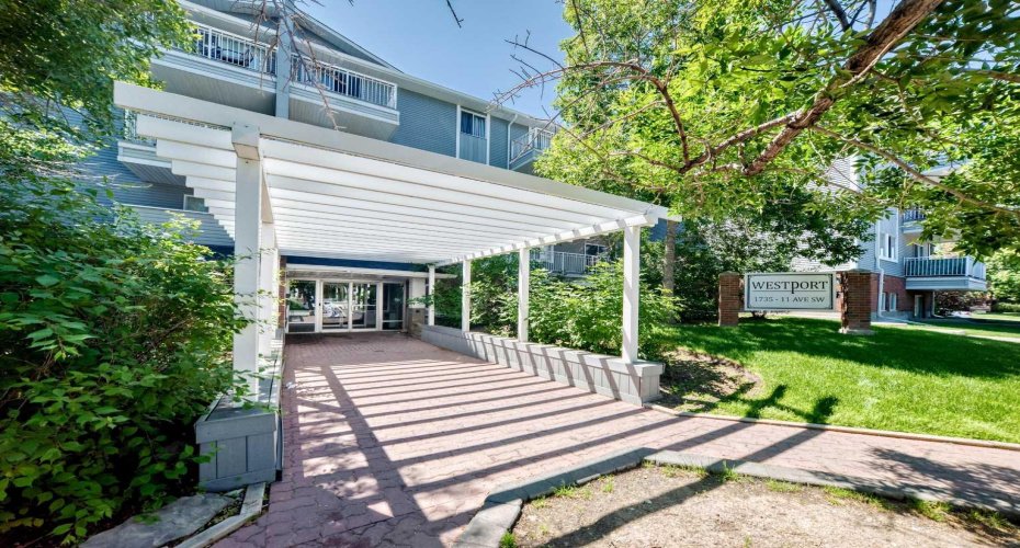 1735 11 Avenue, Calgary, Alberta t3c3c9, 2 Bedroom Bedrooms, 0 ,2 BathroomBathrooms,Residential,For Sale,11,0,A2327622