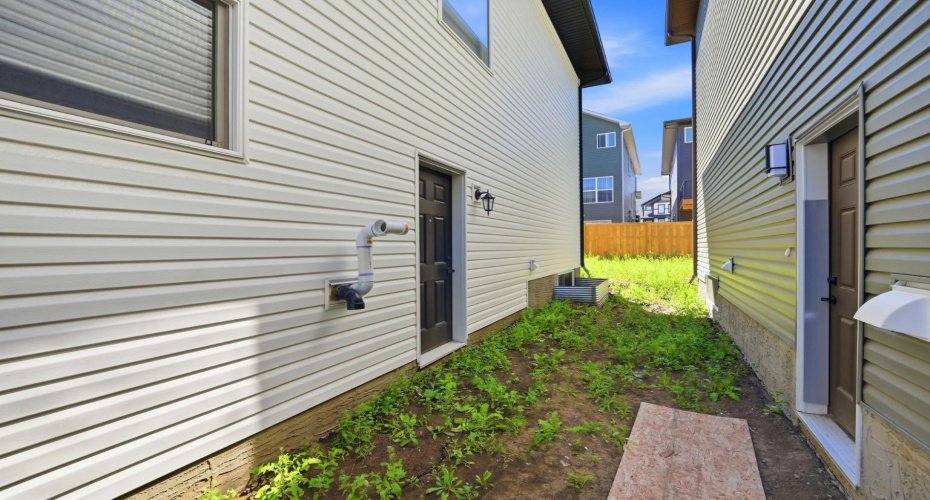 79 amblefield Grove, Calgary, Alberta T3P 2K1, 5 Bedroom Bedrooms, 0 ,4 BathroomBathrooms,Residential,For Sale,amblefield,0,A2327639