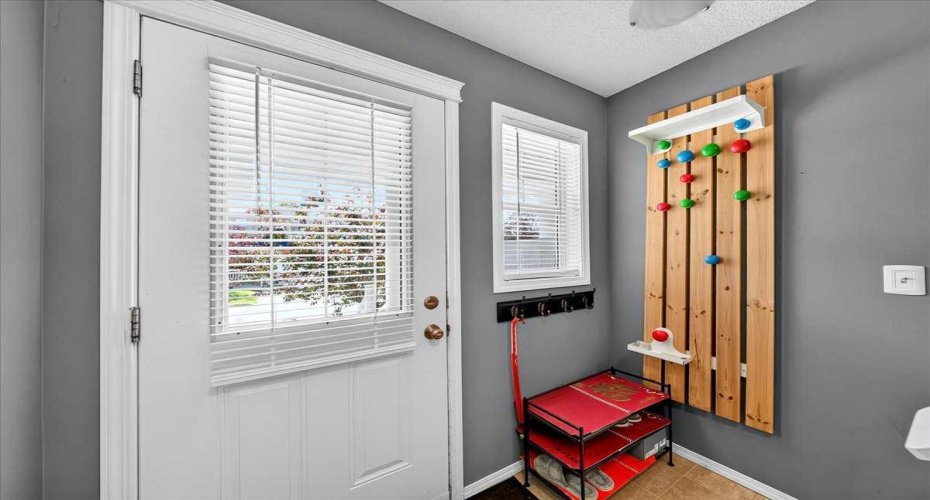 76 Country Village Lane, Calgary, Alberta T3K 0E7, 3 Bedroom Bedrooms, 0 ,4 BathroomBathrooms,Residential,For Sale,Country Village,0,A2327667