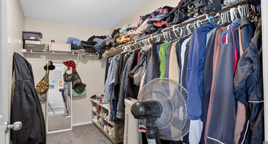 800 Yankee Valley Boulevard, Airdrie, Alberta T4A 2L2, 3 Bedroom Bedrooms, 0 ,4 BathroomBathrooms,Residential,For Sale,Yankee Valley,0,A2327688