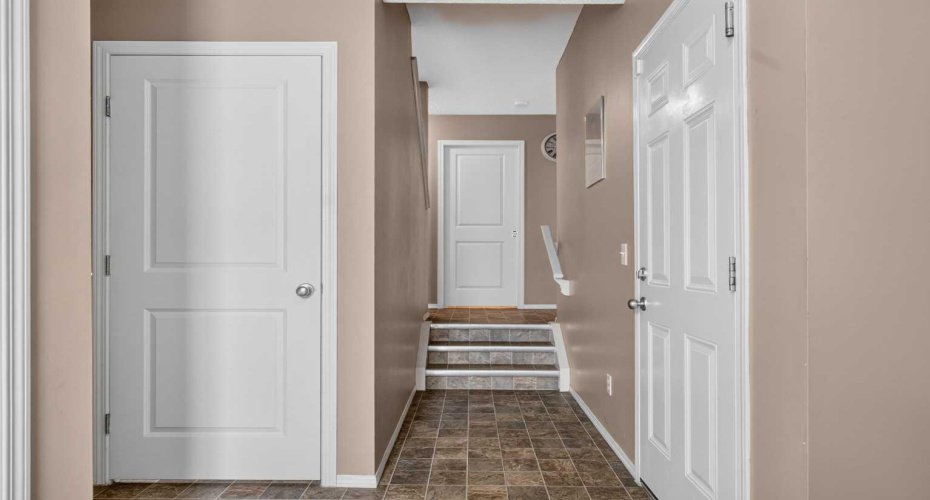 800 Yankee Valley Boulevard, Airdrie, Alberta T4A 2L2, 3 Bedroom Bedrooms, 0 ,4 BathroomBathrooms,Residential,For Sale,Yankee Valley,0,A2327688