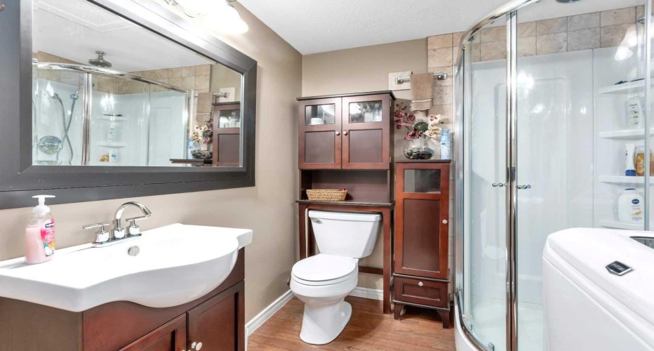 3 Piece Bathroom / Laundry (Basement)