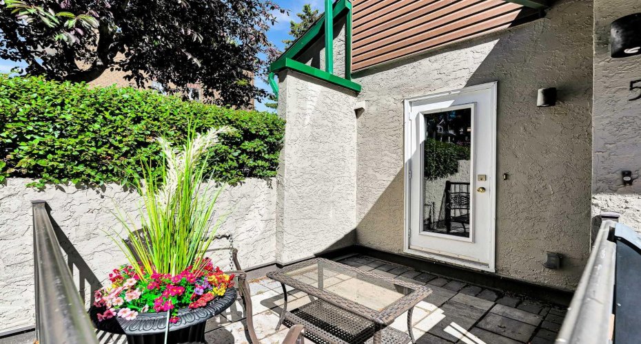 1515 23 Avenue, Calgary, Alberta T2T0T8, 2 Bedroom Bedrooms, 0 ,1 BathroomBathrooms,Residential,For Sale,23,0,A2327701