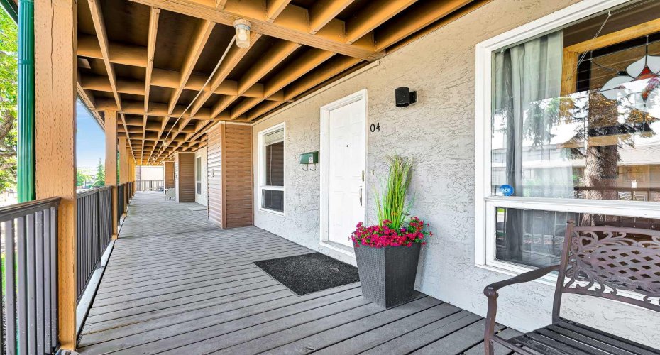 1515 23 Avenue, Calgary, Alberta T2T0T8, 2 Bedroom Bedrooms, 0 ,1 BathroomBathrooms,Residential,For Sale,23,0,A2327701