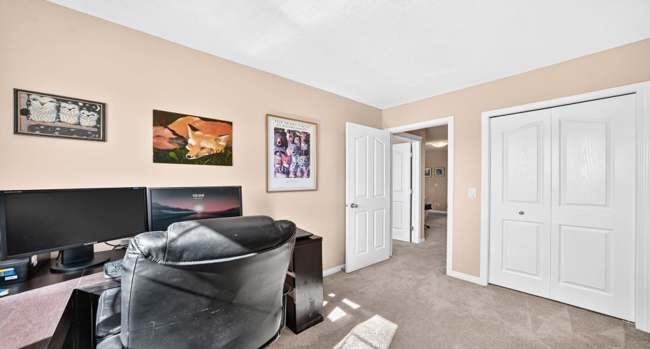 43 Rockmont Court, Calgary, Alberta T3G 5V8, 3 Bedroom Bedrooms, 0 ,4 BathroomBathrooms,Residential,For Sale,Rockmont,0,A2327705