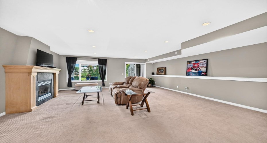 43 Rockmont Court, Calgary, Alberta T3G 5V8, 3 Bedroom Bedrooms, 0 ,4 BathroomBathrooms,Residential,For Sale,Rockmont,0,A2327705
