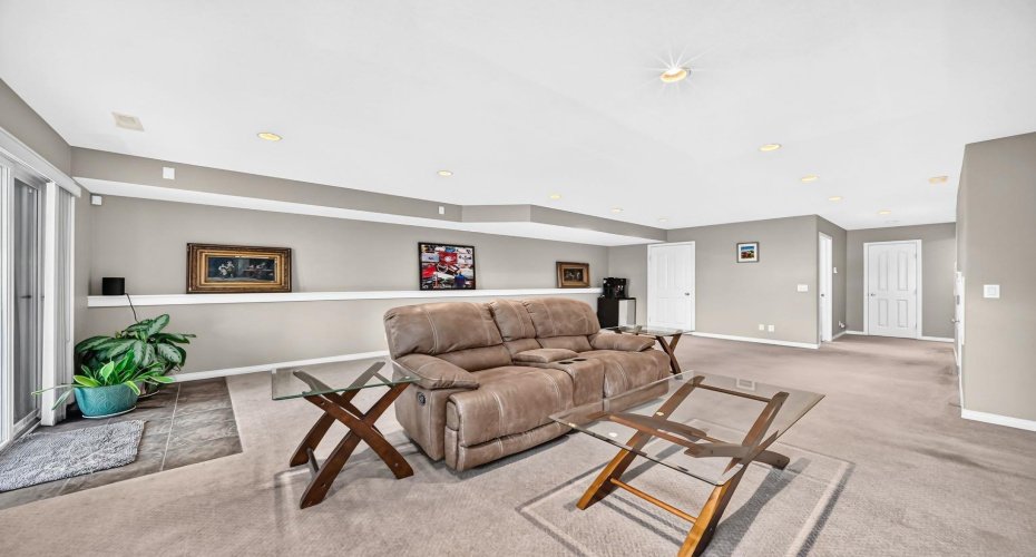 43 Rockmont Court, Calgary, Alberta T3G 5V8, 3 Bedroom Bedrooms, 0 ,4 BathroomBathrooms,Residential,For Sale,Rockmont,0,A2327705