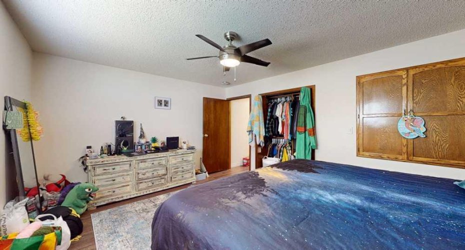 1147 Bedroom