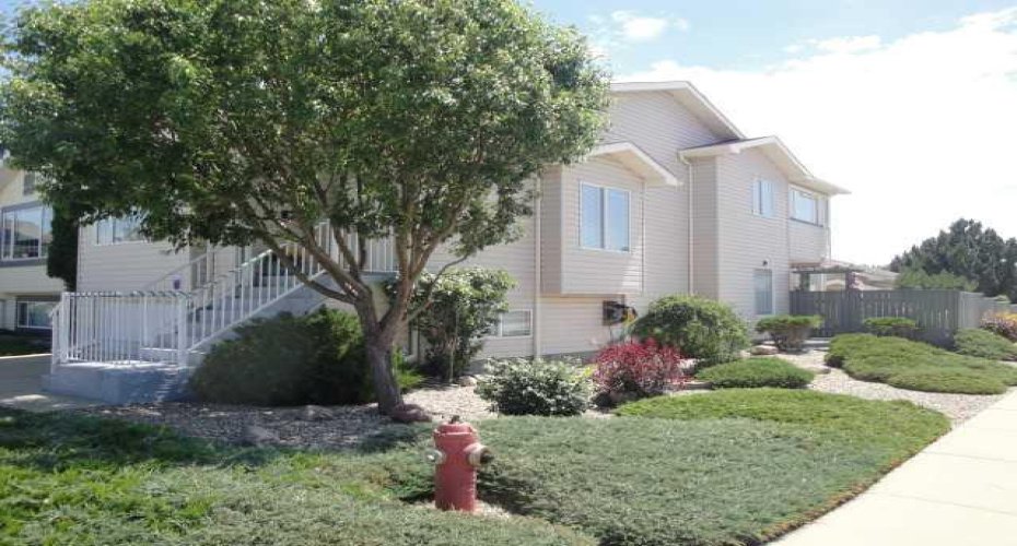 94 Heritage Lane, Lethbridge, Alberta T1K 7S4, 3 Bedroom Bedrooms, 0 ,2 BathroomBathrooms,Residential,For Sale,Heritage,0,A2327714