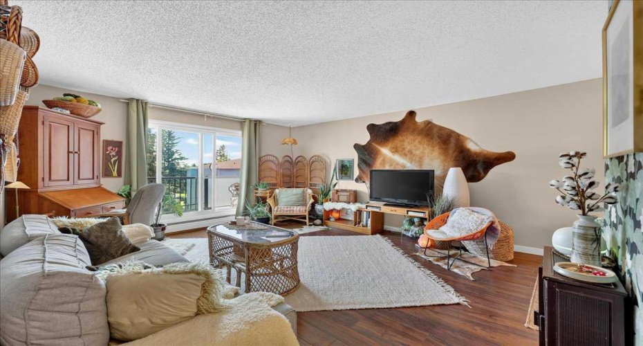 617 56 Avenue, Calgary, Alberta T2V 0G9, 1 Bedroom Bedrooms, 0 ,1 BathroomBathrooms,Residential,For Sale,56,0,A2327752