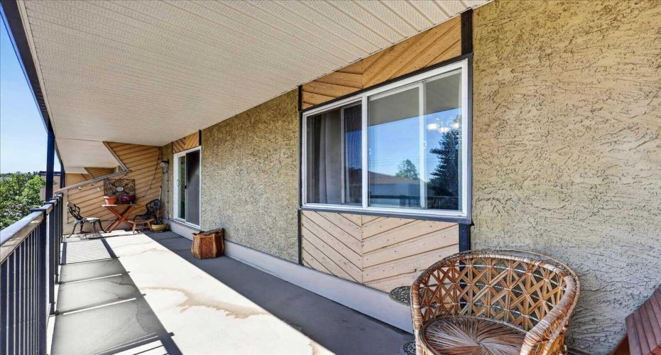 617 56 Avenue, Calgary, Alberta T2V 0G9, 1 Bedroom Bedrooms, 0 ,1 BathroomBathrooms,Residential,For Sale,56,0,A2327752