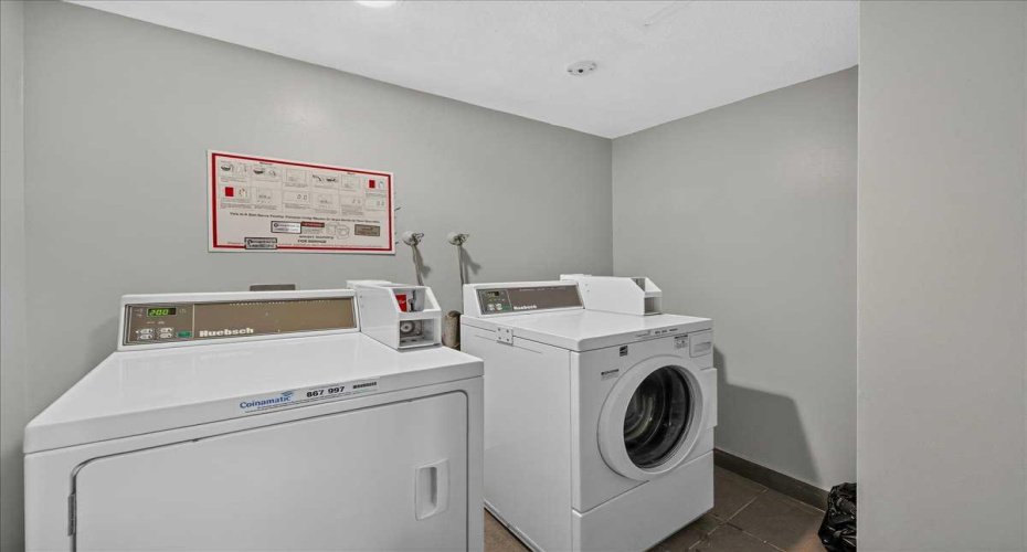 617 56 Avenue, Calgary, Alberta T2V 0G9, 1 Bedroom Bedrooms, 0 ,1 BathroomBathrooms,Residential,For Sale,56,0,A2327752