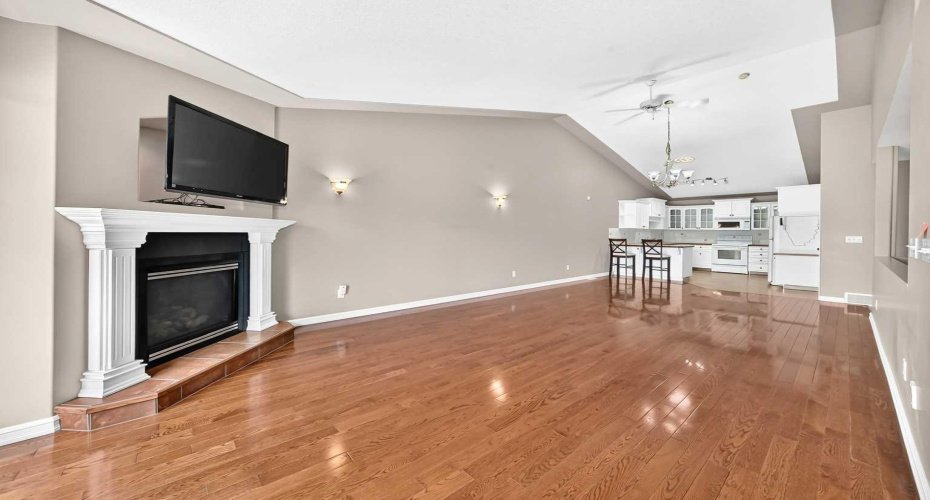4405 48 Street, Innisfail, Alberta T4G 1P3, 4 Bedroom Bedrooms, 0 ,3 BathroomBathrooms,Residential,For Sale,48,0,A2327772