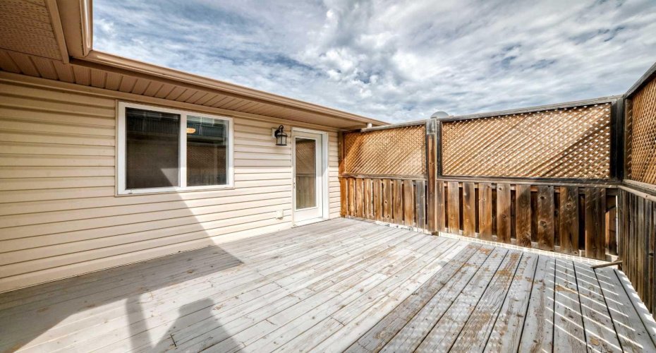 4405 48 Street, Innisfail, Alberta T4G 1P3, 4 Bedroom Bedrooms, 0 ,3 BathroomBathrooms,Residential,For Sale,48,0,A2327772