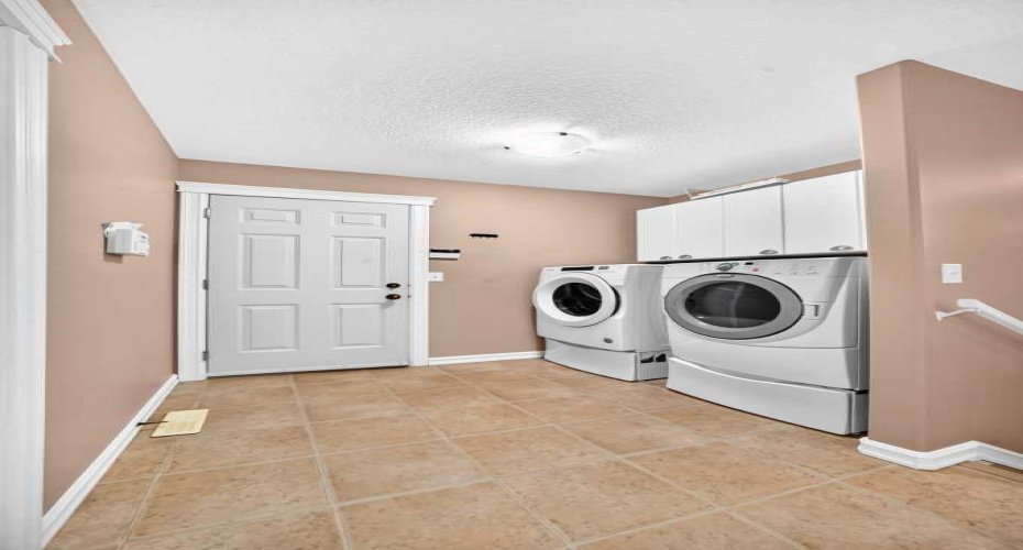 4405 48 Street, Innisfail, Alberta T4G 1P3, 4 Bedroom Bedrooms, 0 ,3 BathroomBathrooms,Residential,For Sale,48,0,A2327772