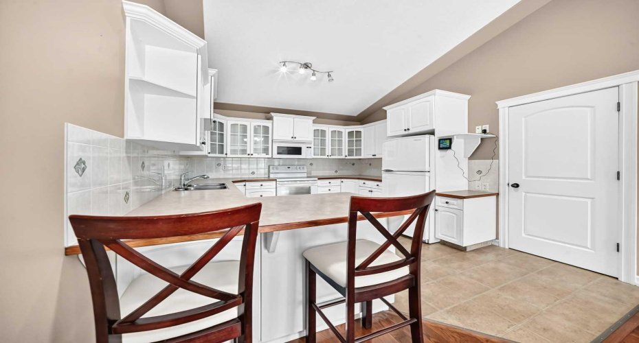 4405 48 Street, Innisfail, Alberta T4G 1P3, 4 Bedroom Bedrooms, 0 ,3 BathroomBathrooms,Residential,For Sale,48,0,A2327772
