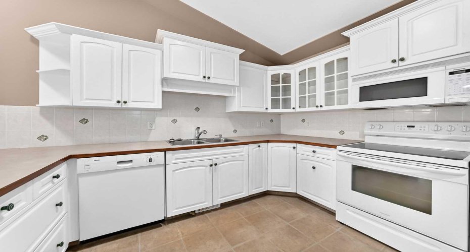 4405 48 Street, Innisfail, Alberta T4G 1P3, 4 Bedroom Bedrooms, 0 ,3 BathroomBathrooms,Residential,For Sale,48,0,A2327772