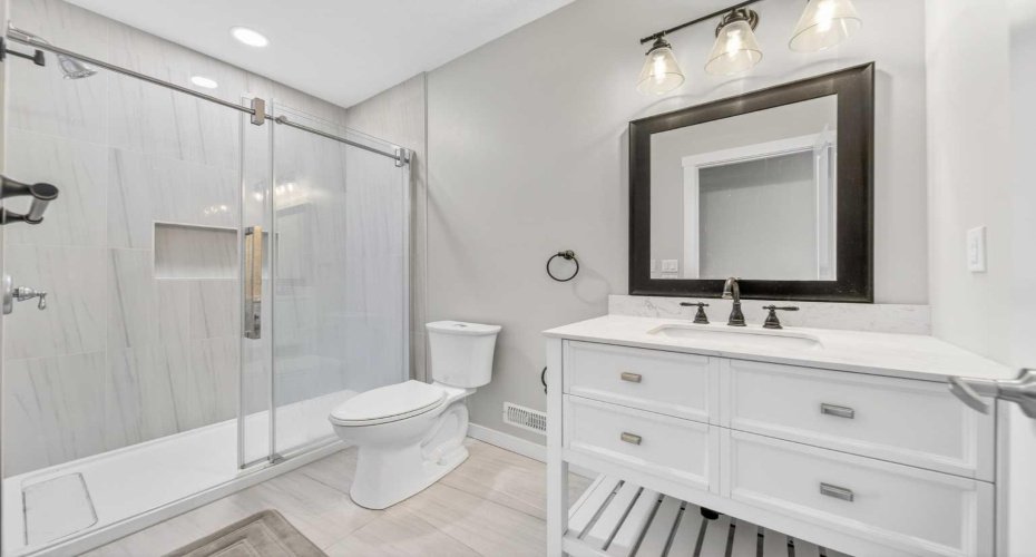 234 West Grove Point, Calgary, Alberta T3H 1Y7, 5 Bedroom Bedrooms, 0 ,4 BathroomBathrooms,Residential,For Sale,West Grove,0,A2327805