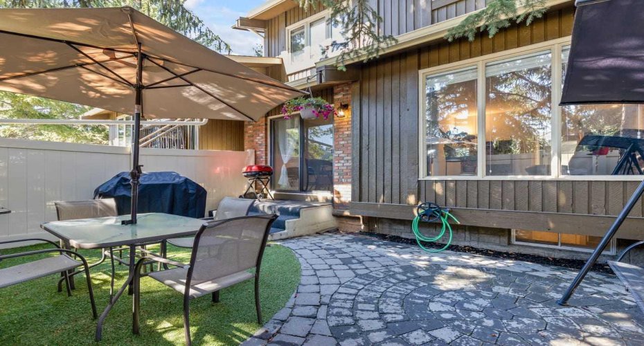 10001 Brookpark Boulevard, Calgary, Alberta T2W 3E3, 3 Bedroom Bedrooms, 0 ,3 BathroomBathrooms,Residential,For Sale,Brookpark,0,A2327810