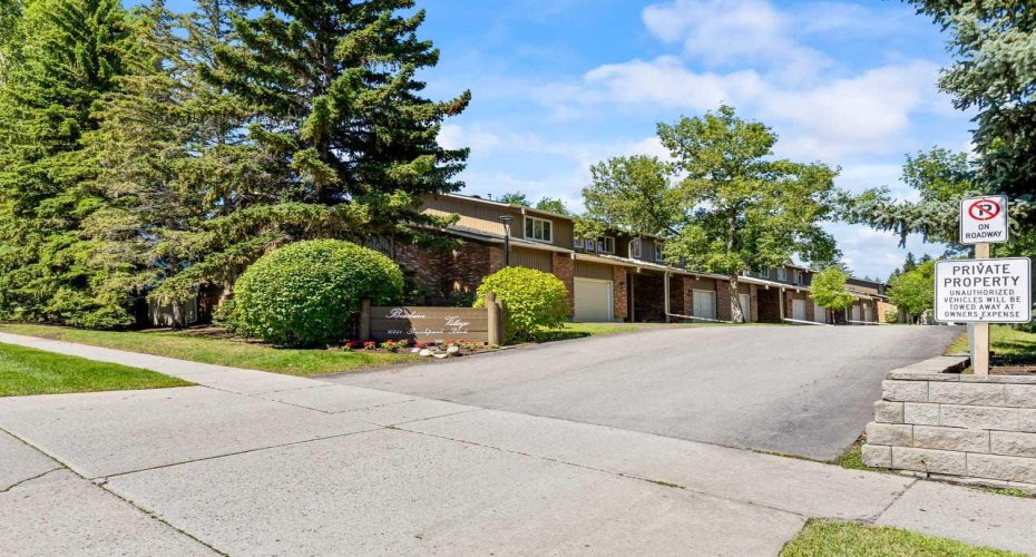 10001 Brookpark Boulevard, Calgary, Alberta T2W 3E3, 3 Bedroom Bedrooms, 0 ,3 BathroomBathrooms,Residential,For Sale,Brookpark,0,A2327810
