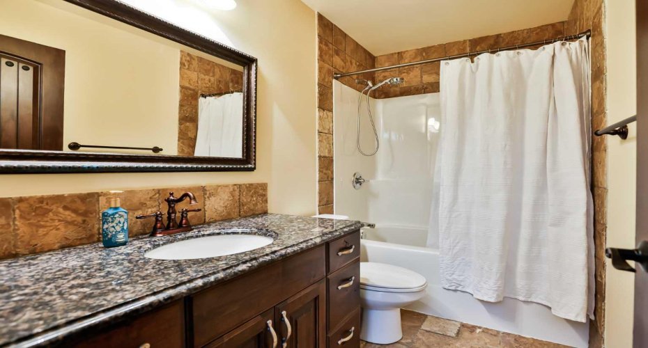 205019 Twp Rd 6-1B, Raymond, Alberta T0K 2S0, 5 Bedroom Bedrooms, 0 ,4 BathroomBathrooms,Residential,For Sale,Twp Rd 6-1B,0,A2327818