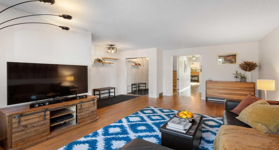 1629 29 Avenue, Calgary, Alberta T2T 1M6, 4 Bedroom Bedrooms, 0 ,4 BathroomBathrooms,Residential,For Sale,29,0,A2327822