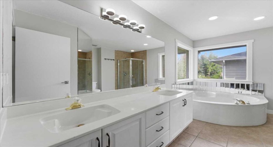 13919 Evergreen Street, Calgary, Alberta T2Y2X4, 4 Bedroom Bedrooms, 0 ,4 BathroomBathrooms,Residential,For Sale,Evergreen,0,A2327846