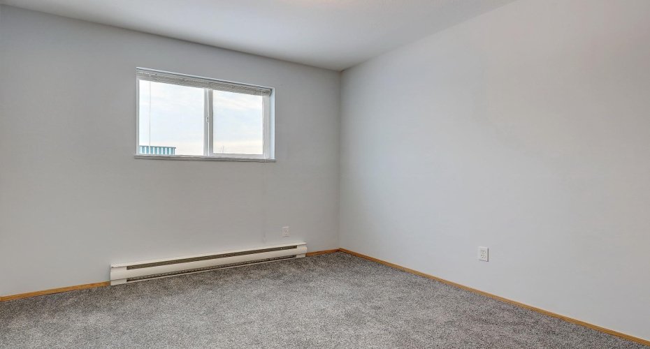 11018 106 Avenue, Grande Prairie, Alberta T8V 7T3, 2 Bedroom Bedrooms, 0 ,1 BathroomBathrooms,Residential,For Sale,106,0,A2327847