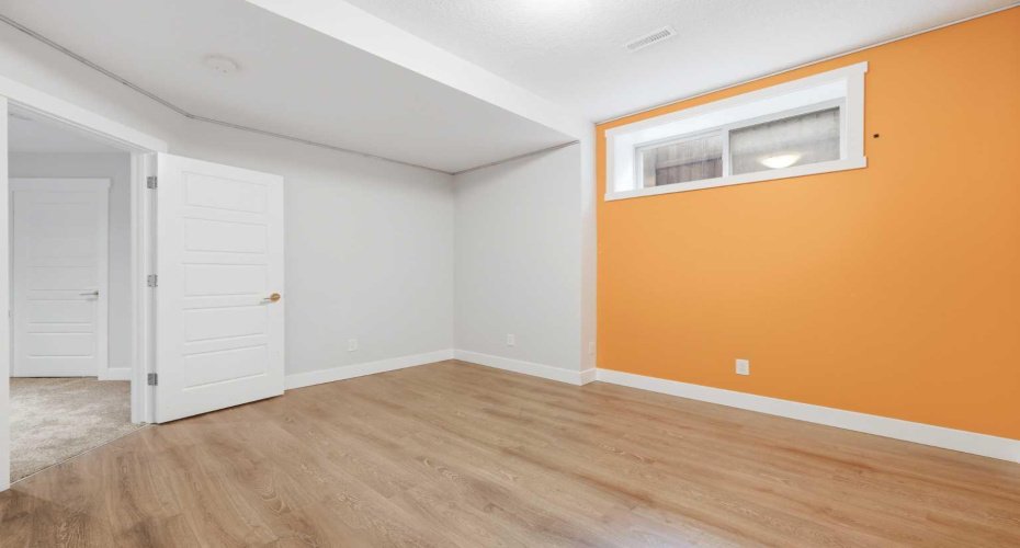 129 Kingsbury Close, Airdrie, Alberta T4A 0R4, 6 Bedroom Bedrooms, 0 ,5 BathroomBathrooms,Residential,For Sale,Kingsbury,0,A2327850
