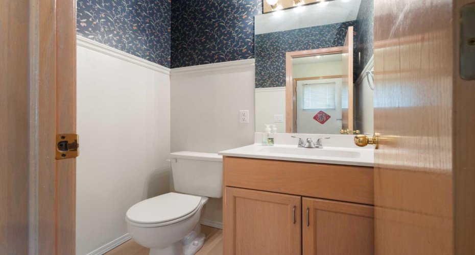 17 Patina Park, Calgary, Alberta T3H 3E1, 3 Bedroom Bedrooms, 0 ,2 BathroomBathrooms,Residential,For Sale,Patina,0,A2327853