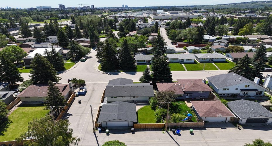 4904 Valiant Drive, Calgary, Alberta T3A 1X2, 4 Bedroom Bedrooms, 0 ,4 BathroomBathrooms,Residential,For Sale,Valiant,0,A2327866