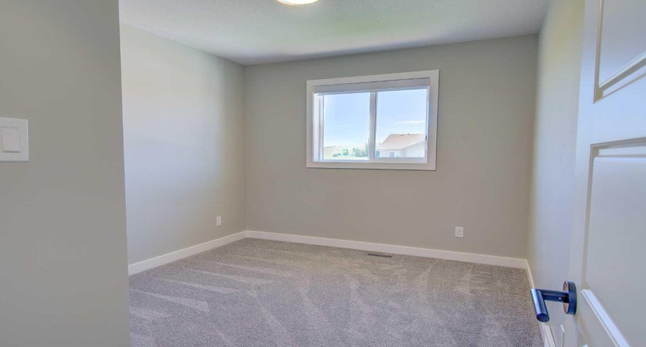 56 Inglis Crescent, Sylvan Lake, Alberta T4S 0V3, 3 Bedroom Bedrooms, 0 ,3 BathroomBathrooms,Residential,For Sale,Inglis,0,A2327867