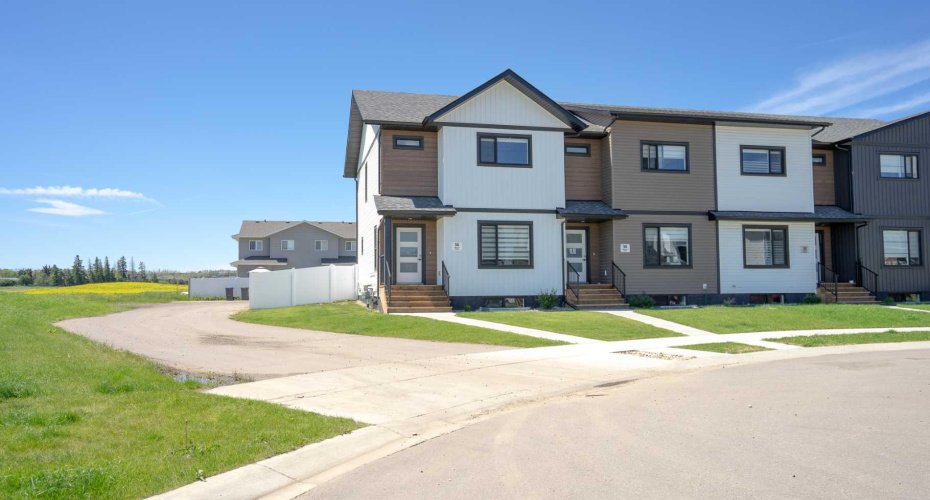 56 Inglis Crescent, Sylvan Lake, Alberta T4S 0V3, 3 Bedroom Bedrooms, 0 ,3 BathroomBathrooms,Residential,For Sale,Inglis,0,A2327867
