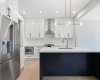 Kitchen / kitchen island