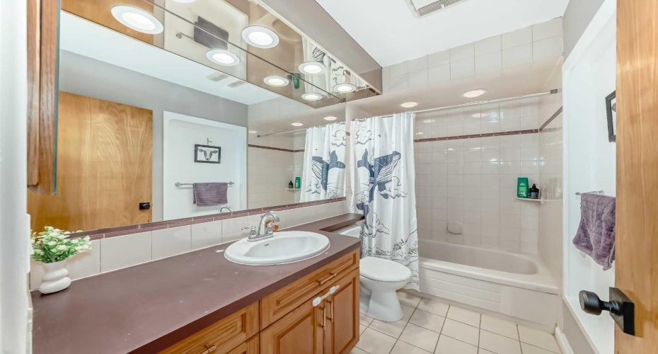 8043 Elbow Drive, Calgary, Alberta T2V 1K5, 5 Bedroom Bedrooms, 0 ,3 BathroomBathrooms,Residential,For Sale,Elbow,0,A2327878