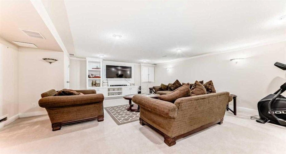 7165 California Boulevard, Calgary, Alberta T1Y 6W1, 4 Bedroom Bedrooms, 0 ,3 BathroomBathrooms,Residential,For Sale,California,0,A2327879