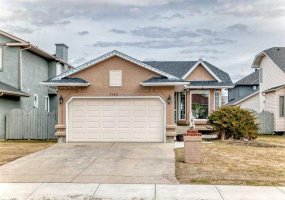 7165 California Boulevard, Calgary, Alberta T1Y 6W1, 4 Bedroom Bedrooms, 0 ,3 BathroomBathrooms,Residential,For Sale,California,0,A2327879