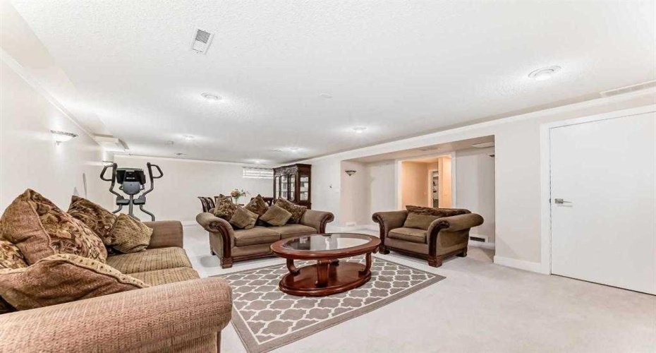 7165 California Boulevard, Calgary, Alberta T1Y 6W1, 4 Bedroom Bedrooms, 0 ,3 BathroomBathrooms,Residential,For Sale,California,0,A2327879