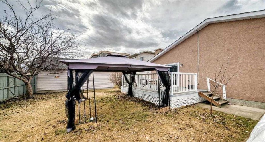 7165 California Boulevard, Calgary, Alberta T1Y 6W1, 4 Bedroom Bedrooms, 0 ,3 BathroomBathrooms,Residential,For Sale,California,0,A2327879