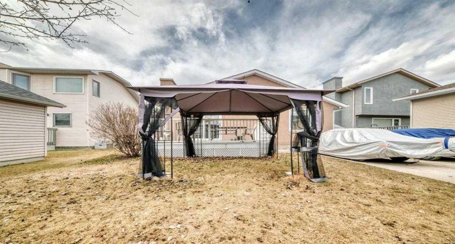7165 California Boulevard, Calgary, Alberta T1Y 6W1, 4 Bedroom Bedrooms, 0 ,3 BathroomBathrooms,Residential,For Sale,California,0,A2327879