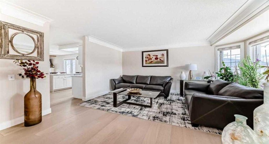 7165 California Boulevard, Calgary, Alberta T1Y 6W1, 4 Bedroom Bedrooms, 0 ,3 BathroomBathrooms,Residential,For Sale,California,0,A2327879
